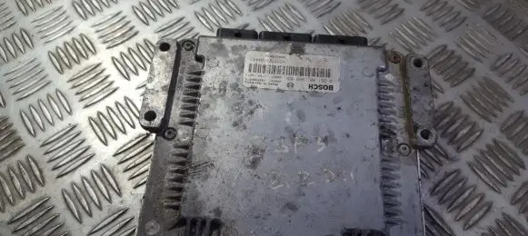 Renault Espace III Engine control unit/module 0281001999 8200239684