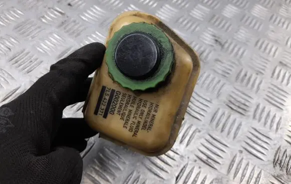 Porsche Panamera (970) Power steering fluid tank/reservoir 7L5422371