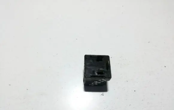 Peugeot Expert Other relay 2042103 73385