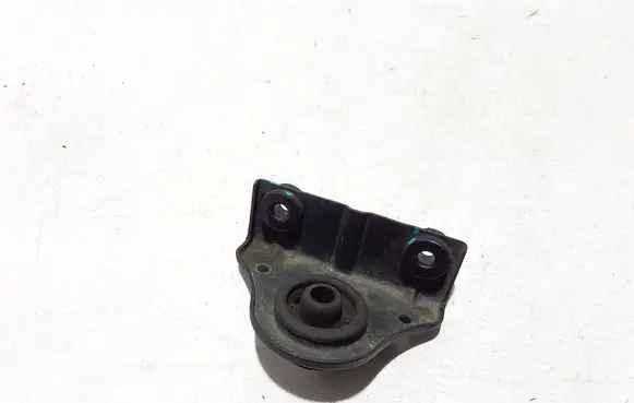 Hyundai Tucson TL Intercooler pipe mounting bracket 282592M400