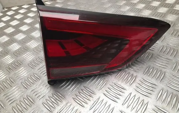 MG ZS Rear/tail lights 10571683