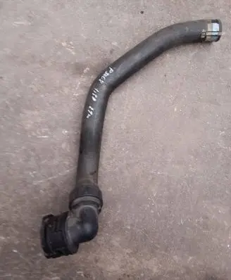 Peugeot 3008 II Coolant pipe/hose