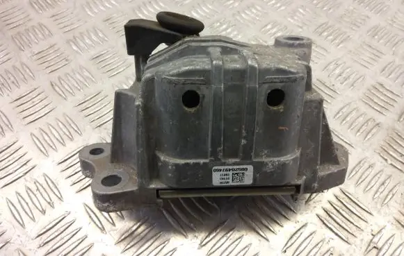 Jeep Renegade Engine mount bracket 00520497460