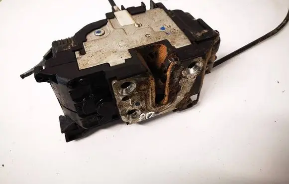Renault Modus Front door lock 