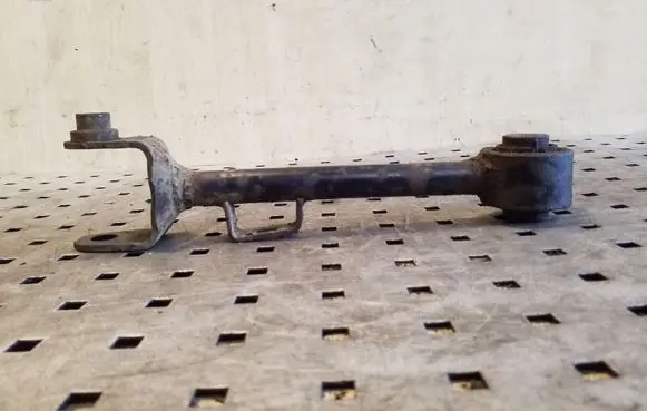 Honda CR-V Rear control arm