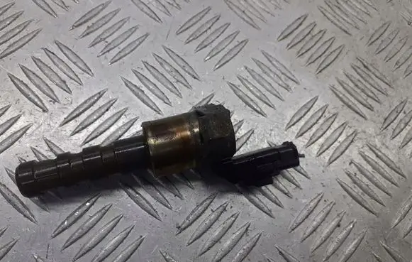 Renault Scenic II - Grand scenic II Camshaft position sensor 108674