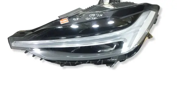 Volvo XC60 Headlight/headlamp 32337374 40000044489563 05072110