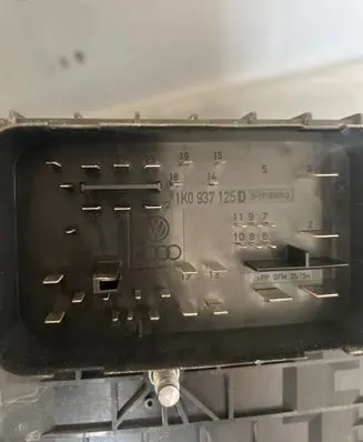 Skoda Octavia Mk2 (1Z) Fuse box set 1K0937125D