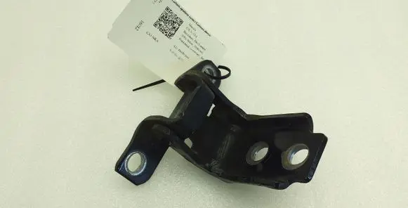 Mazda CX-3 Rear door lower hinge