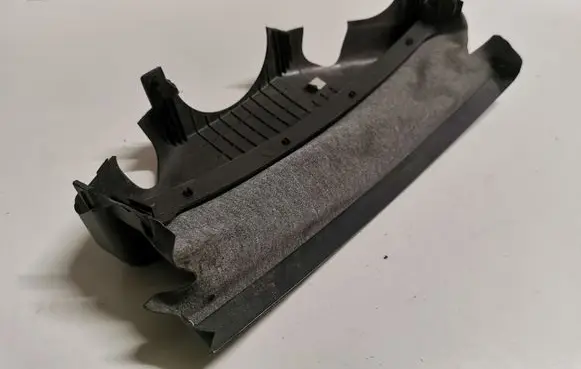 Steering wheel column trim