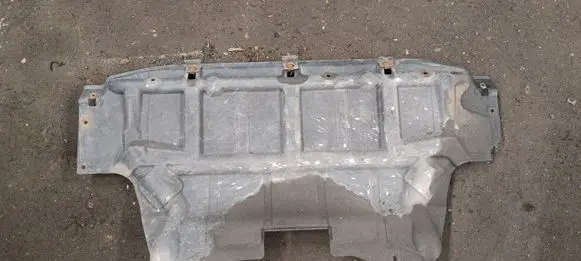 BMW X5 E53 Engine splash shield/under tray
