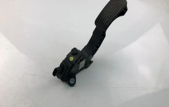 Toyota Auris E180 Accelerator throttle pedal 781100W040