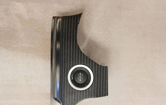Dodge RAM Other interior part 6EZ271X9AB 2440214TZS 2089877TX7