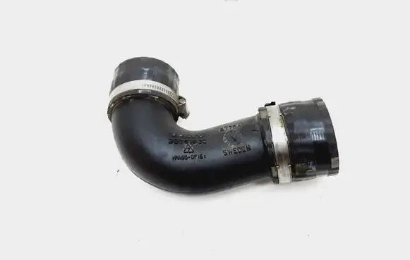 Volvo V70 Intercooler hose/pipe 30751920