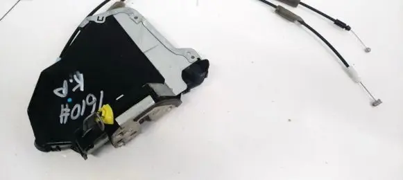 Honda CR-V Front door lock J73E1514