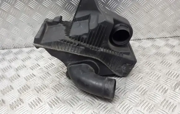 Nissan Micra Air filter box