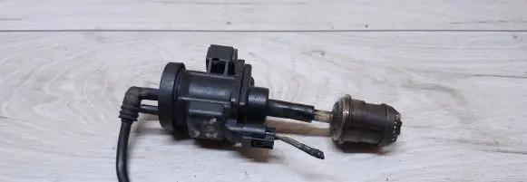 Valve vacuum