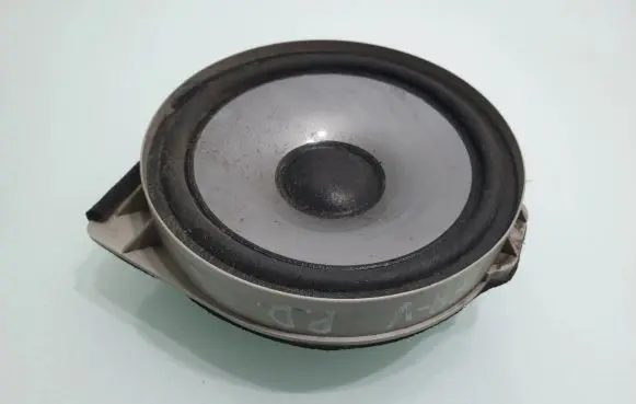 Honda FR-V Front door speaker