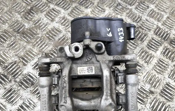 Opel Grandland X Rear brake caliper 9839911780