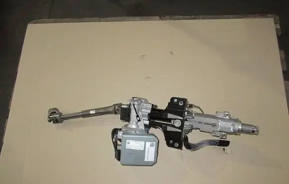 Volkswagen Golf VI Steering wheel axle 2Q2423510AK