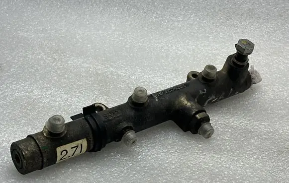 Fuel main line pipe