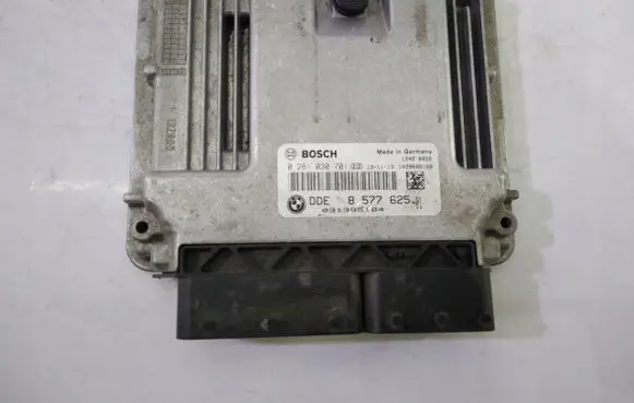 BMW 1 F20 F21 Engine control unit/module ECU
