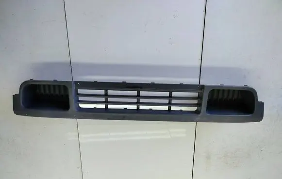 Volkswagen Transporter - Caravelle T5 Front bumper lower grill 7H0807719