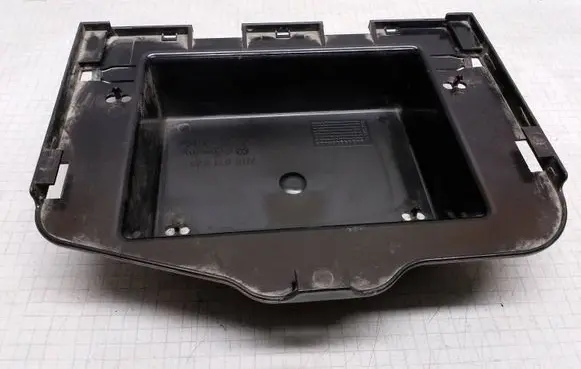 Volkswagen Transporter - Caravelle T4 Fuse box cover 7D0971825