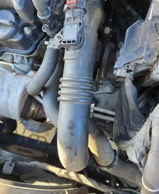 Opel Astra J Intercooler hose/pipe 13398479