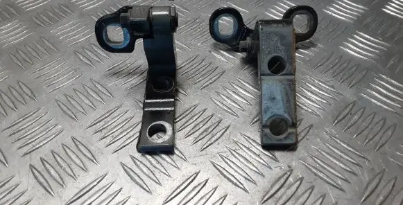 Volvo V40 Front door hinge set 31352690 31424656