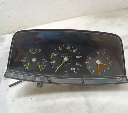 Mercedes-Benz W123 Speedometer (instrument cluster) 87001123