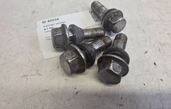 Volvo S60 Nuts/bolts 1234