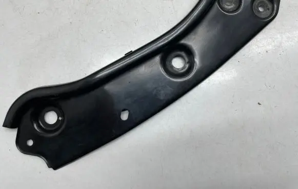 Radiator support slam panel bracket