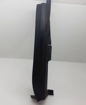 Fender trim (molding)