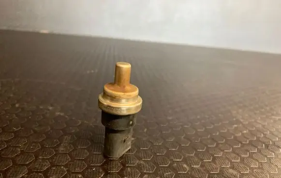 Coolant temperature sensor