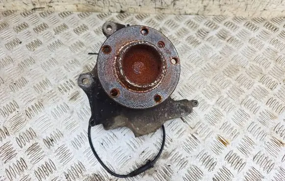 BMW 5 E39 Front wheel hub 1092854