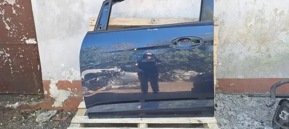 Ford C-MAX II Front door