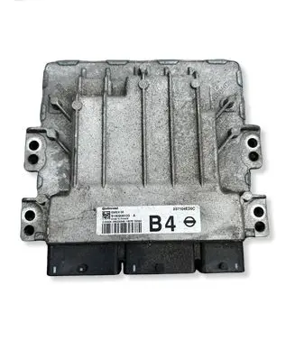 Nissan Qashqai Engine control unit/module 237104ED0C 5MC3155 S180206103A