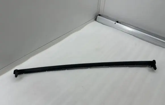 Tesla Model X Rubber seal rear door 107208090D