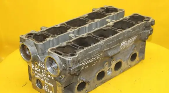 Peugeot 207 Engine head 9656249480