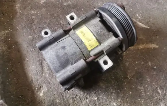 Ford Mondeo Mk III Air conditioning (A/C) compressor (pump)