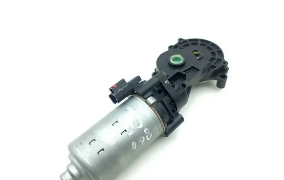 Lexus IS 220D-250-350 Seat adjustment motor 8582033020