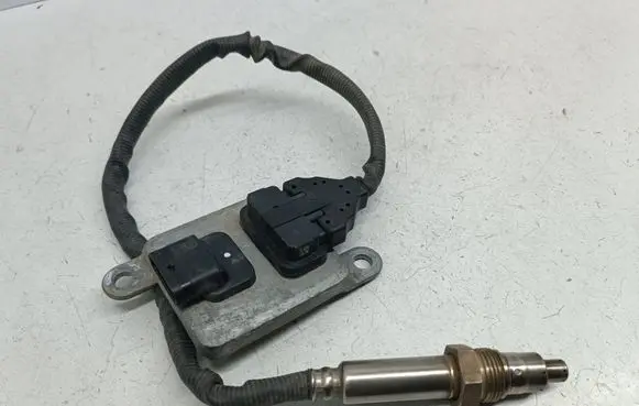 Mercedes-Benz Vito Viano W447 Lambda probe sensor A0009052709 0009052709
