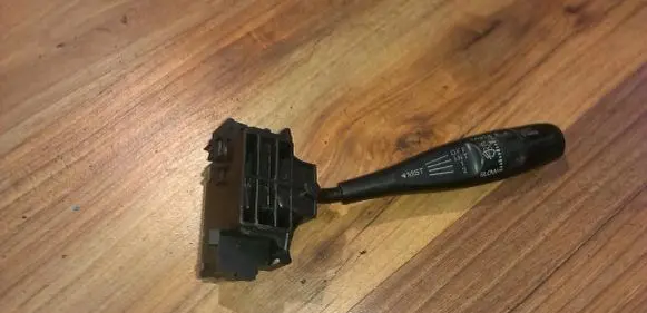 Mitsubishi Colt Wiper control stalk 175326l