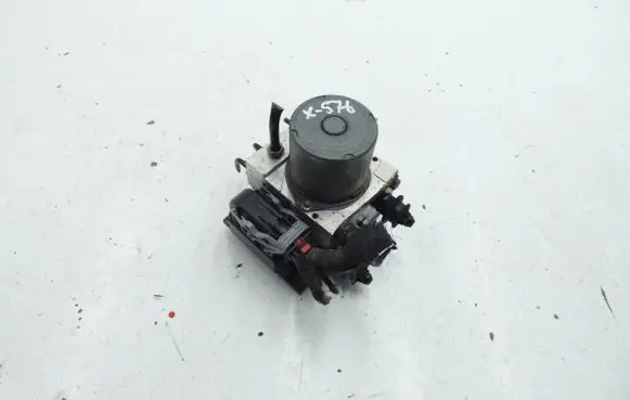 Audi A4 S4 B8 8K ABS Pump 8K0907379CN