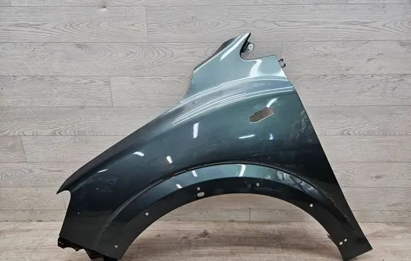 Dacia Sandero III Fender 631014393R