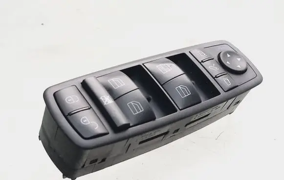 Mercedes-Benz B W245 Electric window control switch A1698206710 03728265