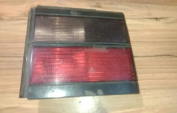 Volkswagen PASSAT B3 Tailgate rear/tail lights 333945108