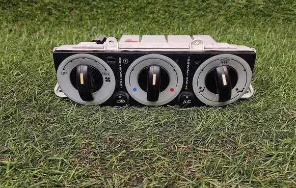 Ford Mondeo Mk III Climate control unit 1S7H19980AE WTVB27745 CD132MA