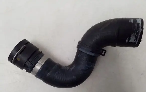 Audi A4 S4 B8 8K Engine coolant pipe/hose 8K0121101